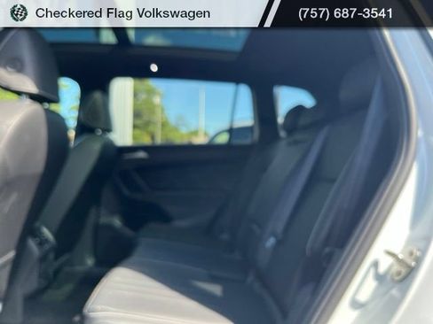 Used 2024 Volkswagen Tiguan SE R-Line AWD/4WD image 27