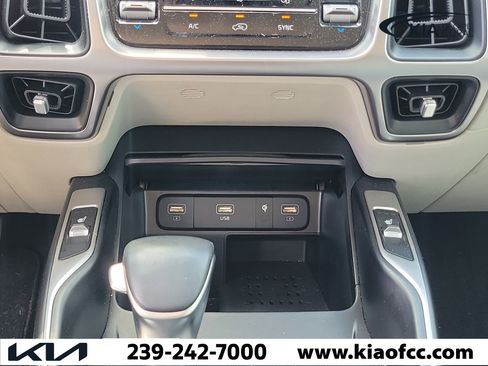 Used 2023 Kia Sorento S w/ Panoramic Sunroof Package FWD image 23