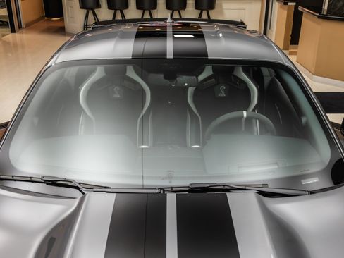 Used 2022 Ford Mustang Shelby GT500 w/ Carbon Fiber Track Pack RWD image 23