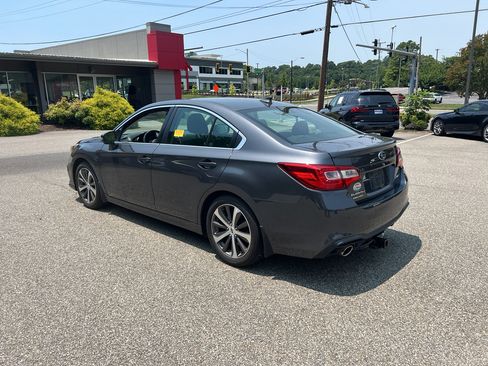 Used 2018 Subaru Legacy 2.5i Limited AWD/4WD image 6