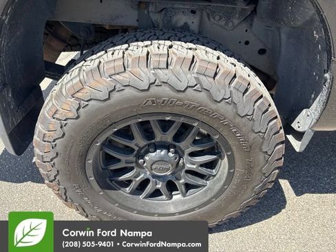 Used 2018 Nissan Titan SV AWD/4WD image 8