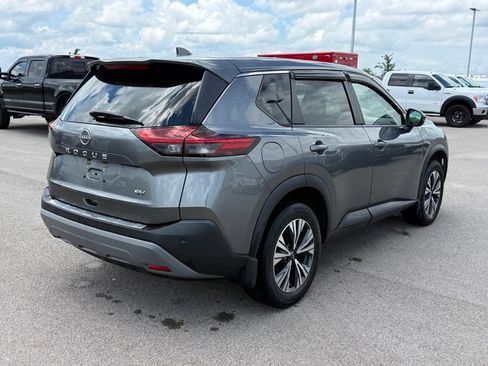 Used 2022 Nissan Rogue SV FWD image 17
