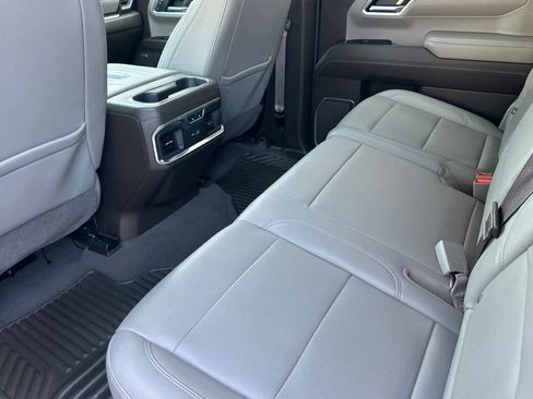 Used 2022 Chevrolet Silverado 1500 LTZ w/ LTZ Premium Package image 5