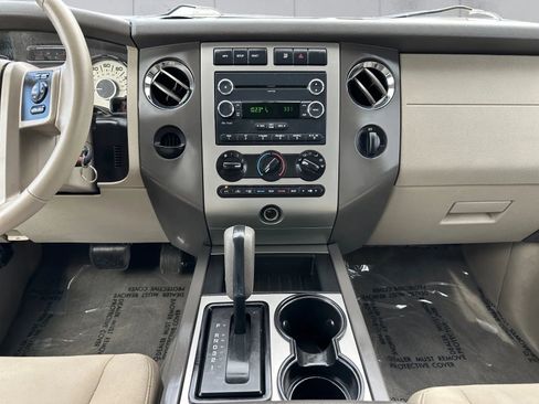 Used 2014 Ford Expedition EL XLT image 14