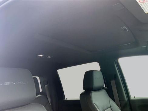 Used 2022 GMC Sierra 2500 Denali AWD/4WD image 13