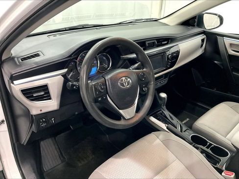 Used 2014 Toyota Corolla LE FWD image 8