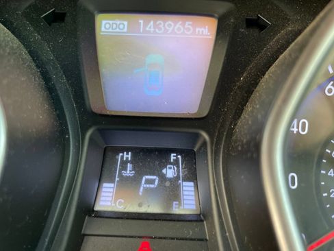Used 2016 Hyundai Elantra GT FWD image 13