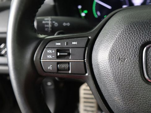 Used 2025 Honda Accord Sport image 39