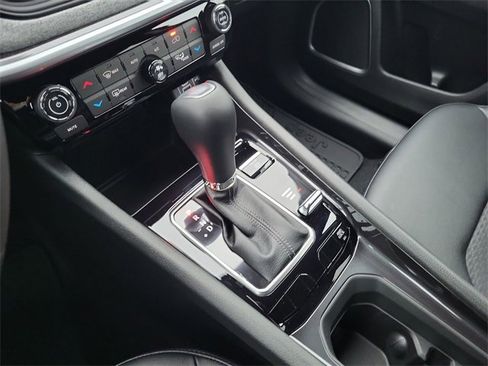 New 2026 Jeep Compass Latitude image 20