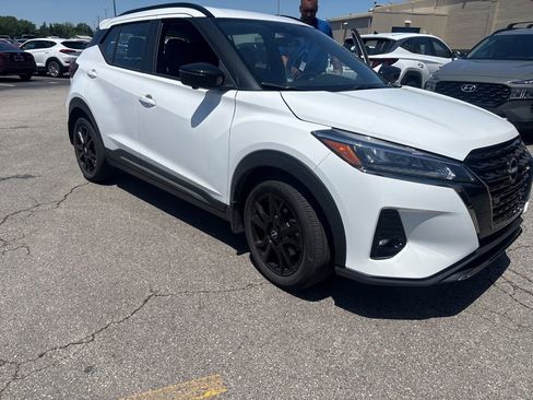 Used 2024 Nissan Kicks SR FWD image 1