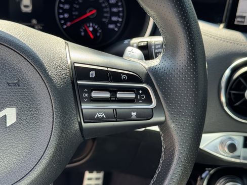 Used 2022 Kia Stinger GT-Line RWD image 26