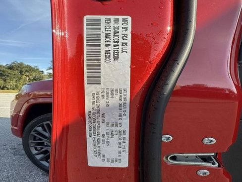 Used 2022 Jeep Compass Limited image 34