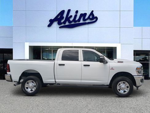 Used 2026 RAM 2500 Tradesman AWD/4WD image 1