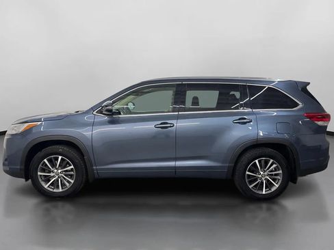 Used 2018 Toyota Highlander XLE image 5