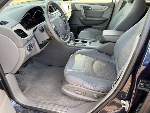 Used 2015 Chevrolet Traverse LS image 2