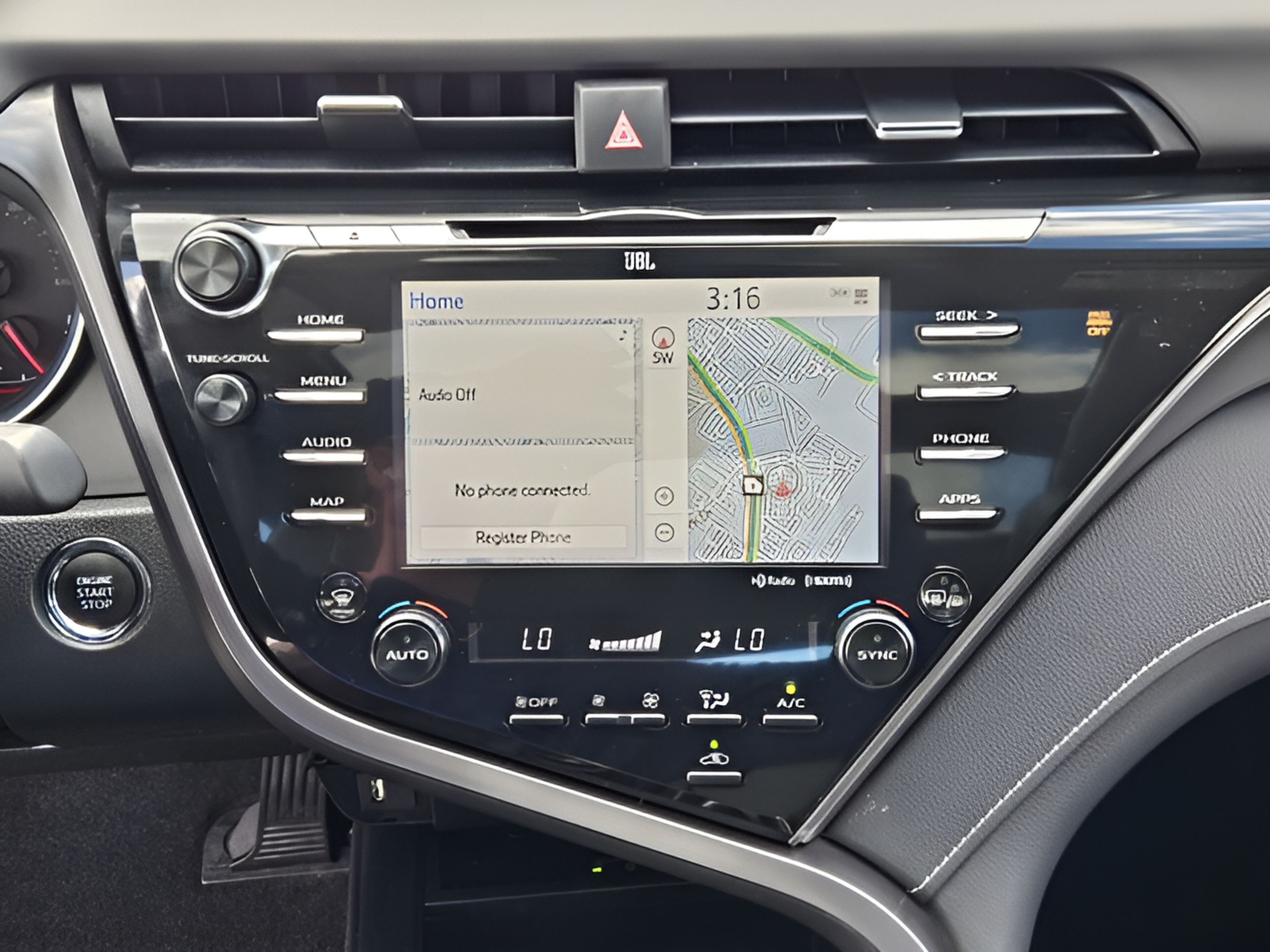 Used 2020 Toyota Camry XSE w/ Driver Assist Package FWD image 19