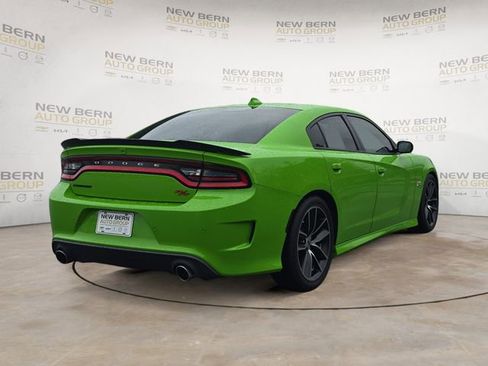 Used 2017 Dodge Charger R/T Scat Pack image 5