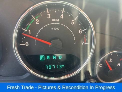 Used 2015 Jeep Wrangler Sport w/ Quick Order Package 24S AWD/4WD image 13