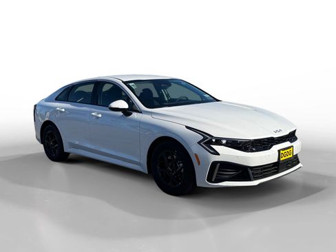 New 2026 Kia K5 LXS image 7