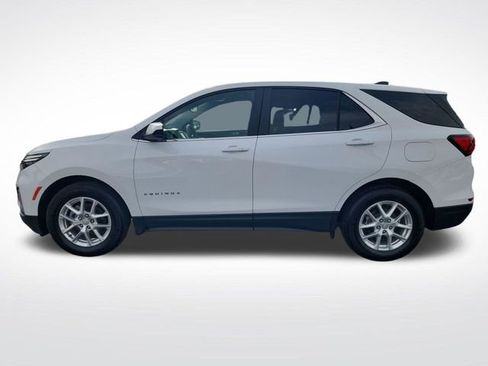 Used 2024 Chevrolet Equinox LT w/ LPO, Floor Liner Package FWD image 2