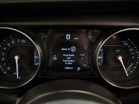 Certified 2021 Jeep Wrangler Unlimited Sahara w/ Cold Weather Group image 37