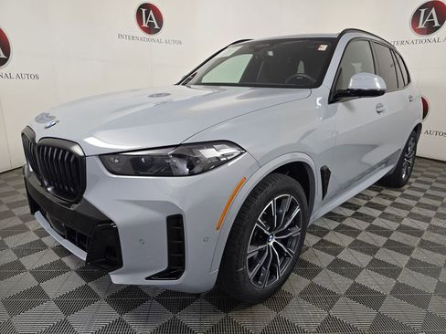 Certified 2025 BMW X5 xDrive40i w/ Executive Package image 5