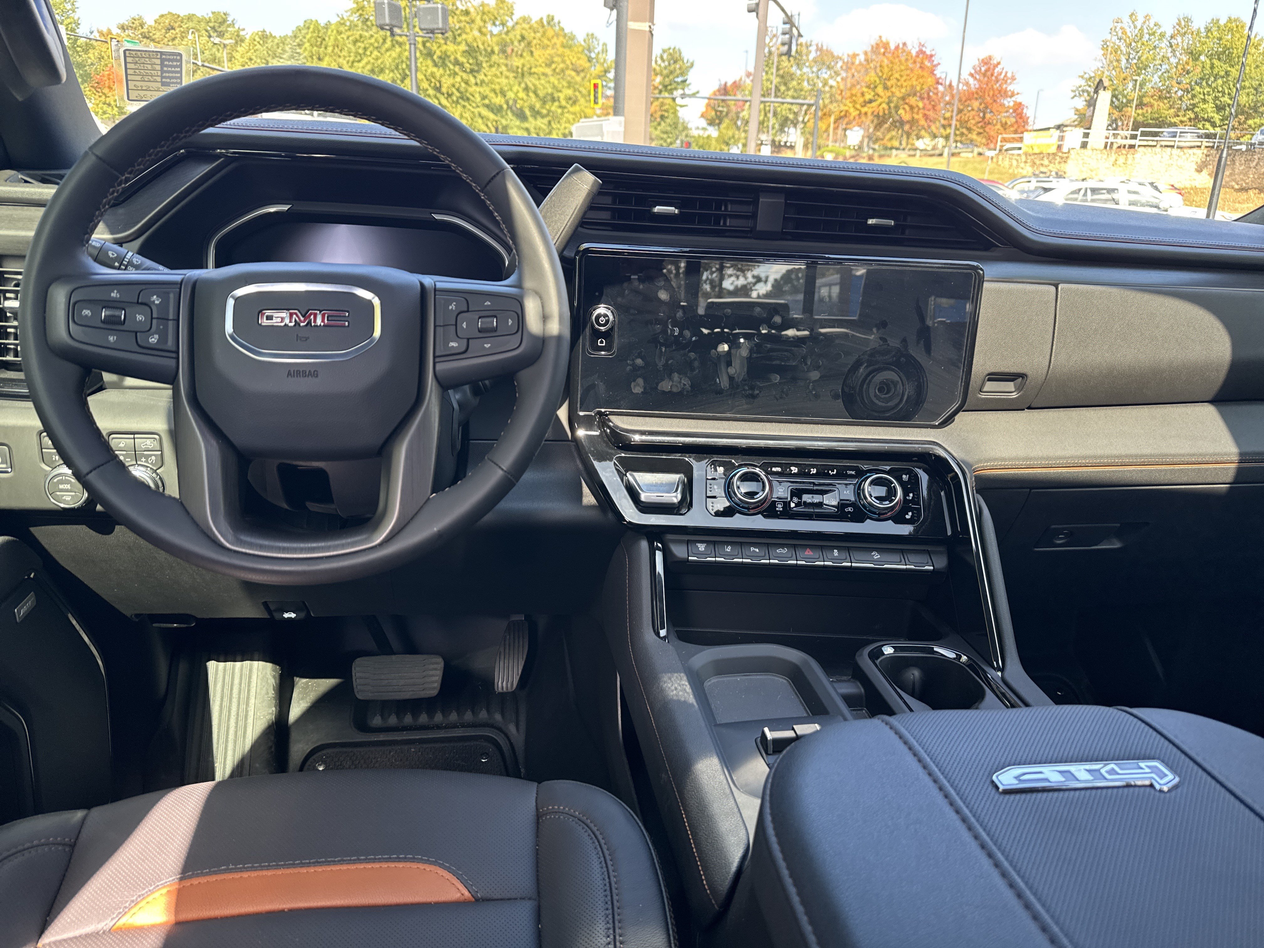 Used 2026 GMC Sierra 2500 AT4 w/ AT4 Premium Plus Package AWD/4WD image 21