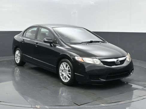 Used 2011 Honda Civic LX image 2