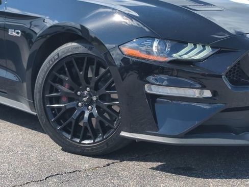 Used 2018 Ford Mustang GT Premium w/ GT Performance Package RWD image 2