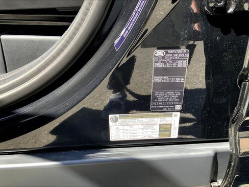 New 2025 Land Rover Defender 110 V8 image 14