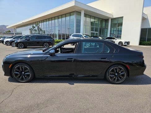 New 2025 BMW 750e xDrive image 5