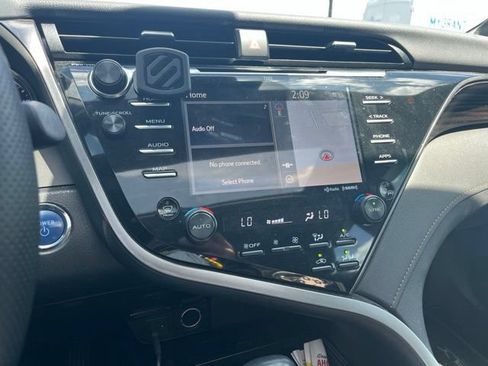 Used 2019 Toyota Camry XLE w/ Driver Assist Package FWD image 17