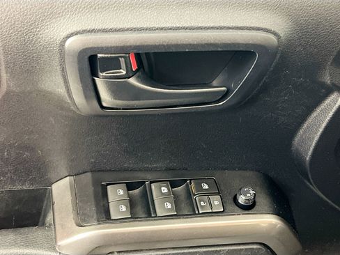 Used 2021 Toyota Tacoma SR5 image 16