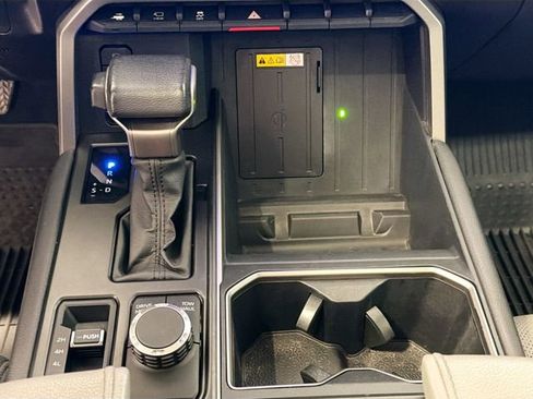 Used 2023 Toyota Tundra Limited image 15