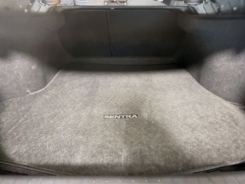 Used 2024 Nissan Sentra SR FWD image 35