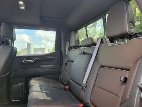 Used 2023 GMC Sierra 1500 Denali w/ Denali Reserve Package AWD/4WD image 13