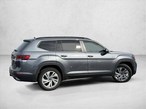 Used 2023 Volkswagen Atlas SE AWD/4WD image 4