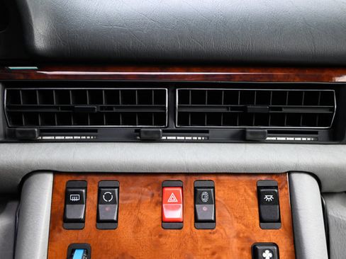 Used 1991 Mercedes-Benz 560 SEL image 73