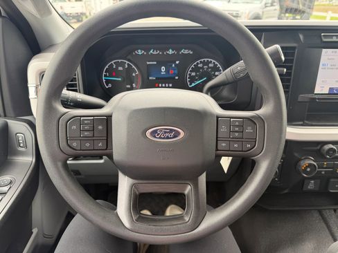 Used 2024 Ford F550 4x4 Regular Cab Super Duty image 15