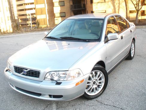 Used 2003 Volvo S40 image 1