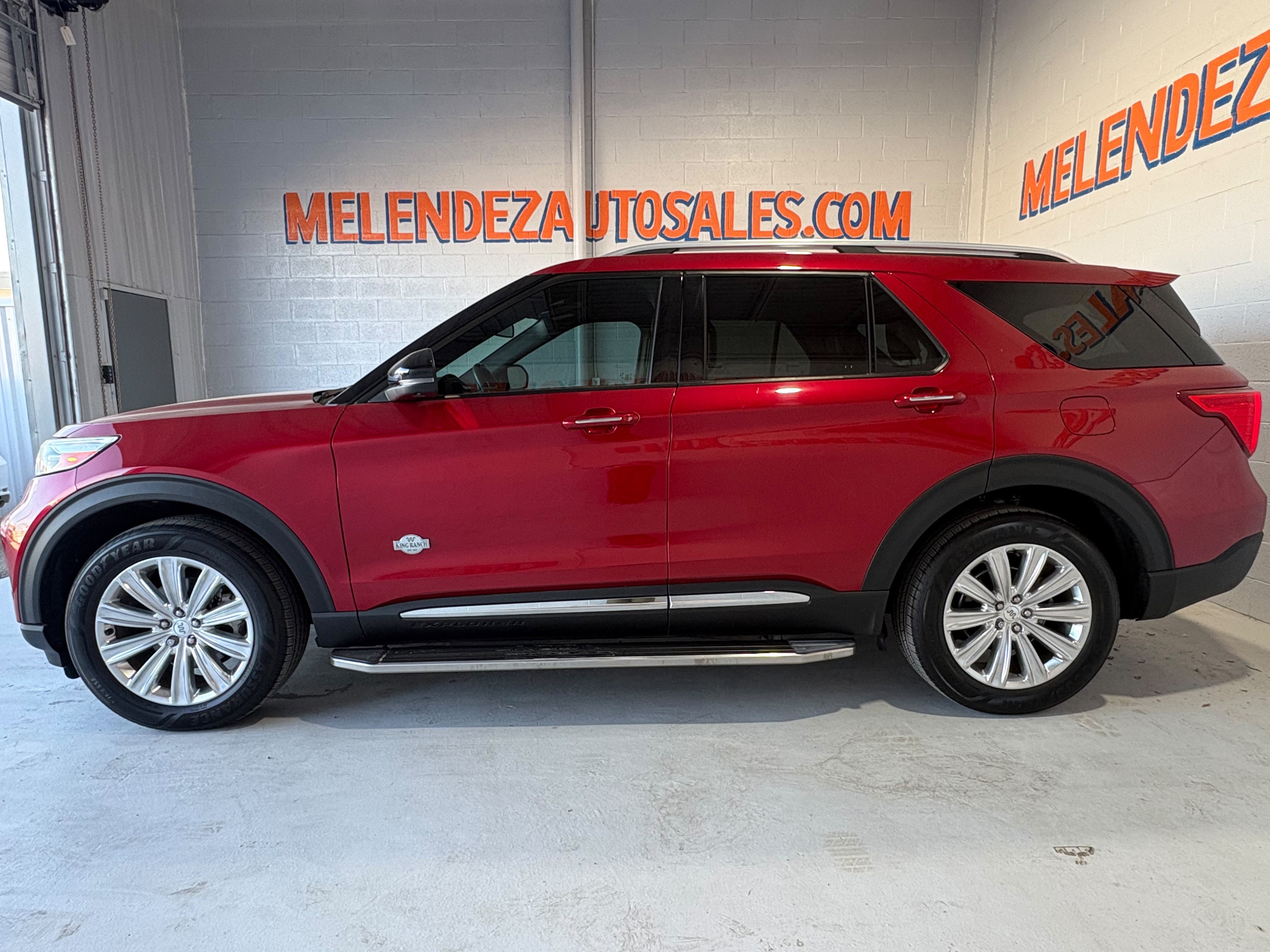 Used 2022 Ford Explorer King Ranch w/ Premium Technology Package AWD/4WD image 2