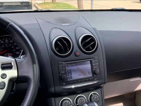 Used 2012 Nissan Rogue SL FWD image 6