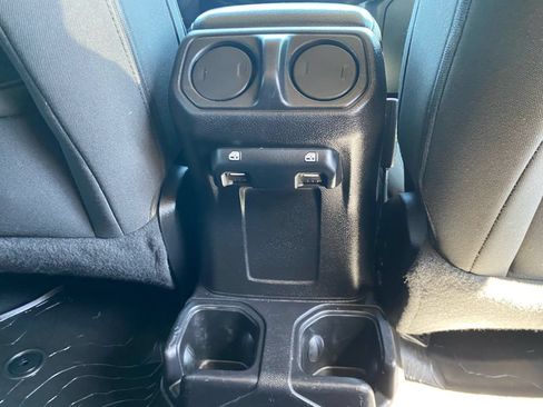 Used 2020 Jeep Gladiator Sport w/ Quick Order Package 24S AWD/4WD image 31