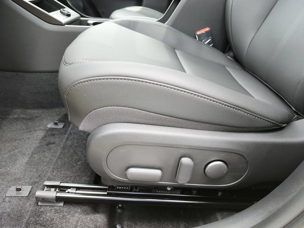 New 2026 Hyundai Kona Limited FWD image 25