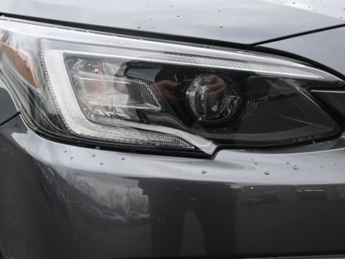 Certified 2022 Subaru Outback Premium image 11