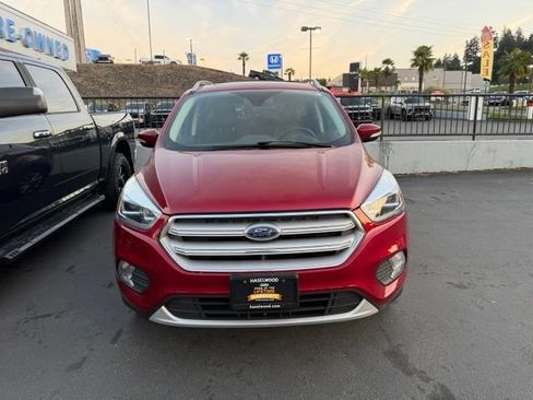 Used 2018 Ford Escape Titanium AWD/4WD image 2
