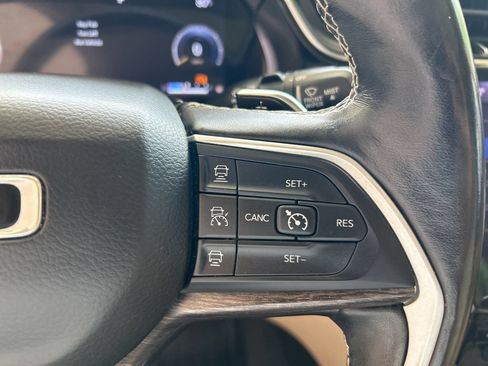 Used 2021 Jeep Grand Cherokee L Limited RWD image 49