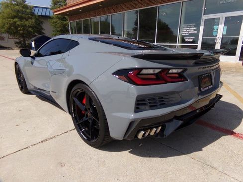 Used 2025 Chevrolet Corvette E-Ray w/ ZER Performance Package AWD/4WD image 7