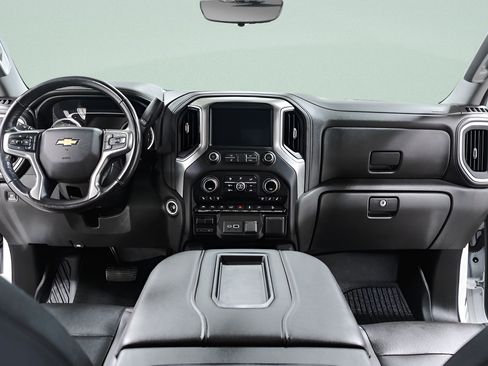 Used 2020 Chevrolet Silverado 1500 LTZ w/ LTZ Premium Package AWD/4WD image 9