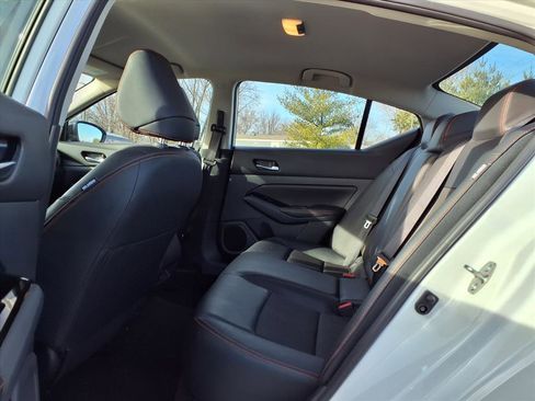 Used 2025 Nissan Altima 2.5 SR image 20